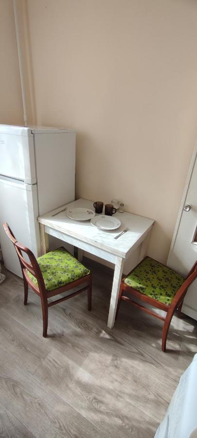 3 Rooms Apartment In Center キシナウ エクステリア 写真